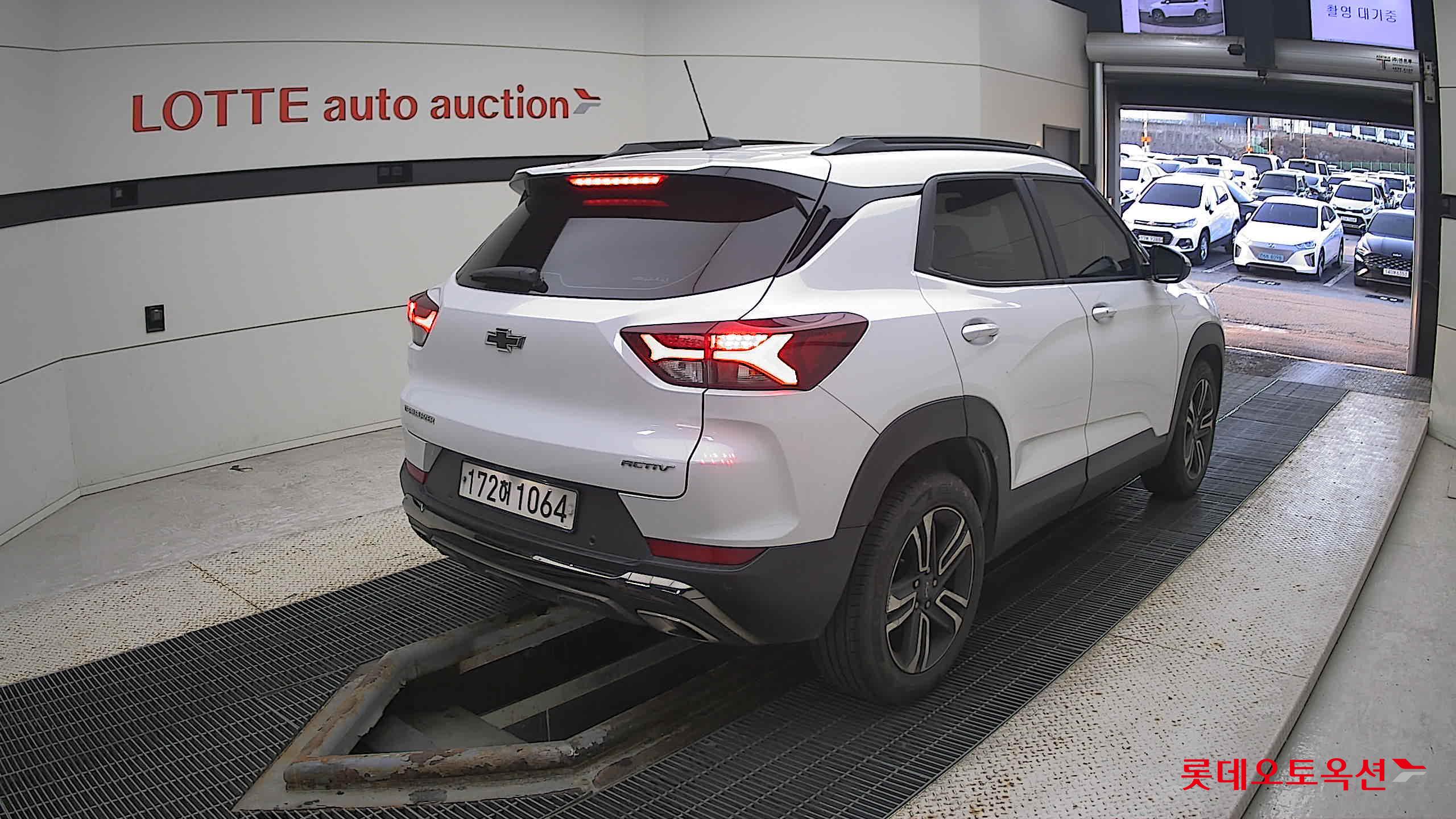 Korea G M TrailBlazer 1.35 Turbo FWD 2023 Snow White Pearl (optional) из Кореи, фото 4