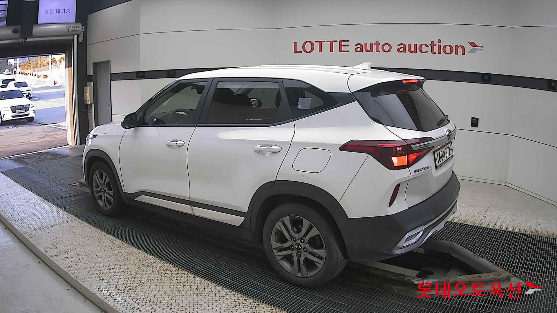 Kia Seltos id 3471547 из Кореи 10