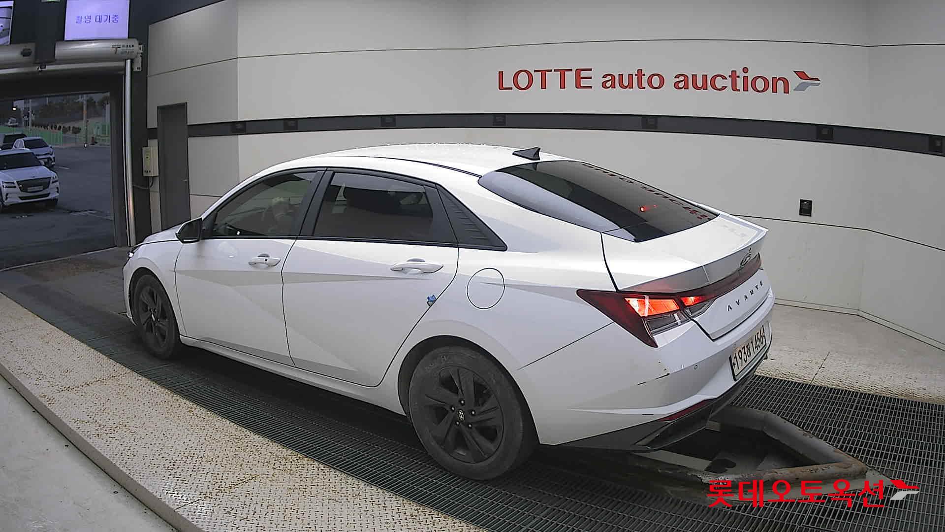 Hyundai Avante Hybrid id 3471628 из Кореи 10