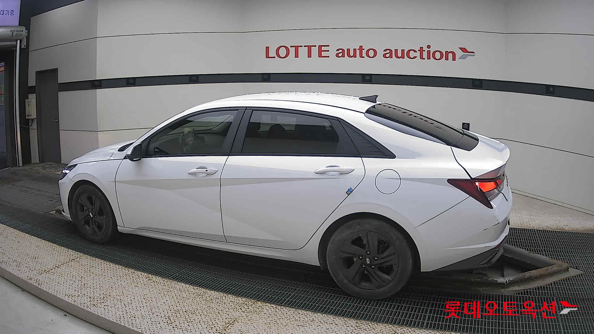 Hyundai Avante Hybrid id 3471628 из Кореи 11