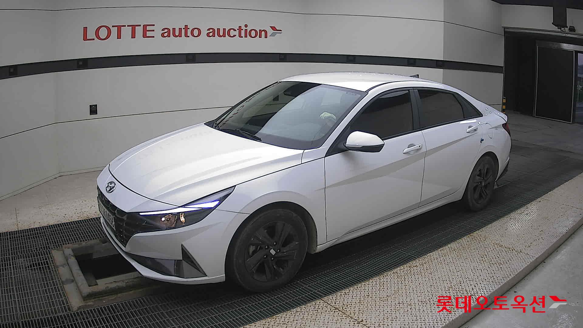 Hyundai Avante Hybrid id 3471628 из Кореи 13