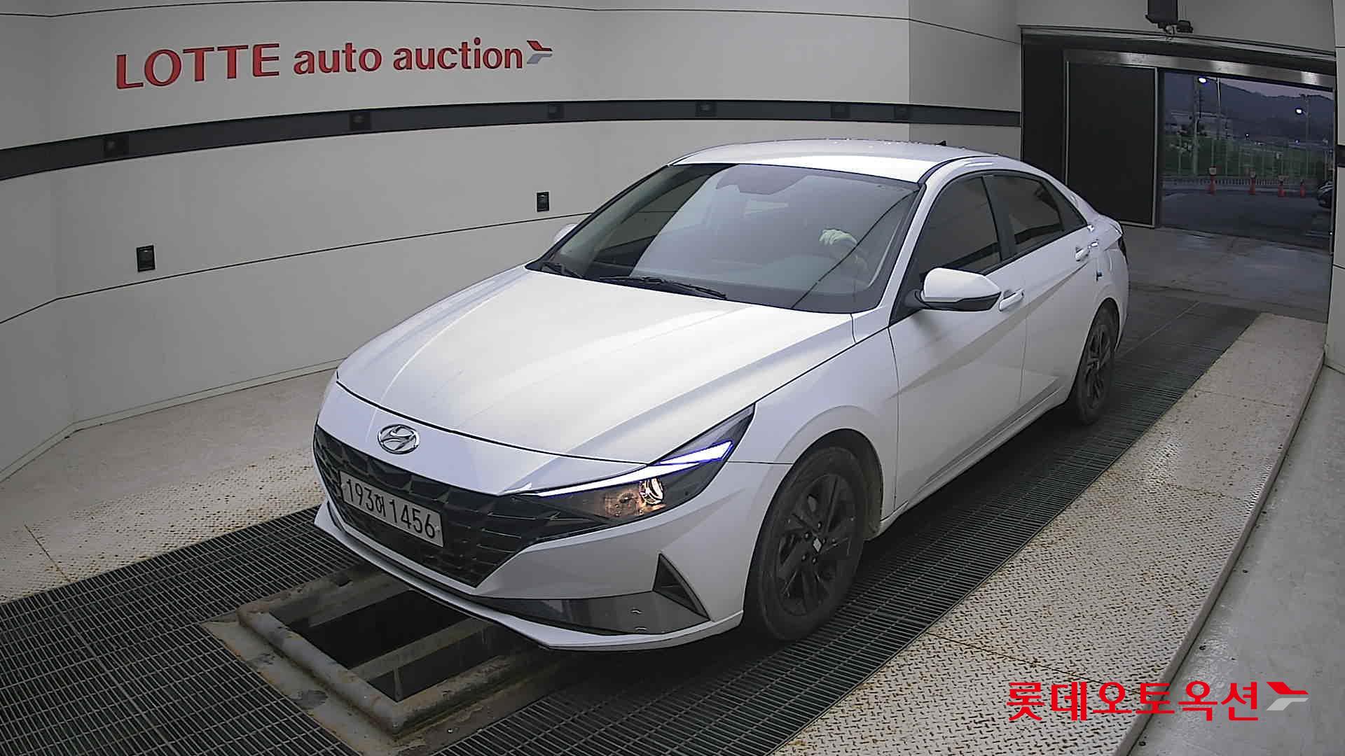 Hyundai Avante Hybrid id 3471628 из Кореи 14