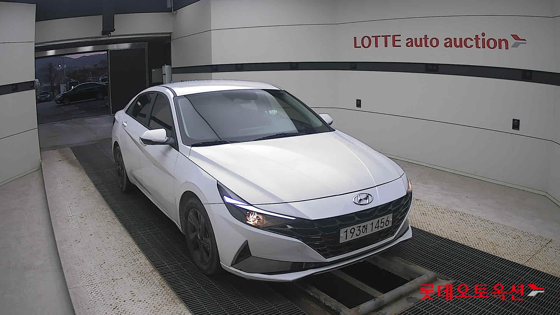 Hyundai Avante Hybrid id 3471628 из Кореи 15