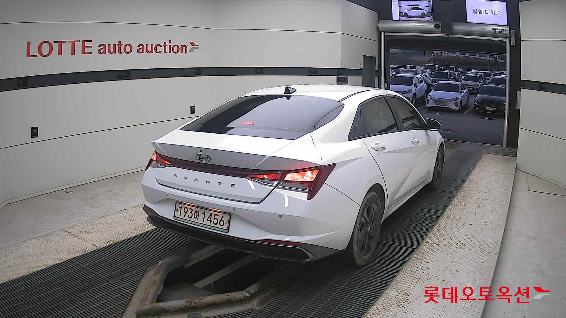 Hyundai Avante Hybrid id 3471628 из Кореи 20