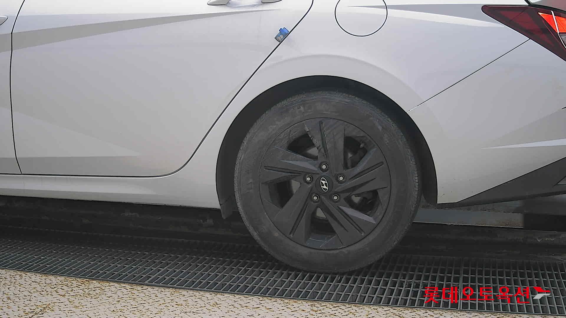 Hyundai Avante Hybrid id 3471628 из Кореи 22