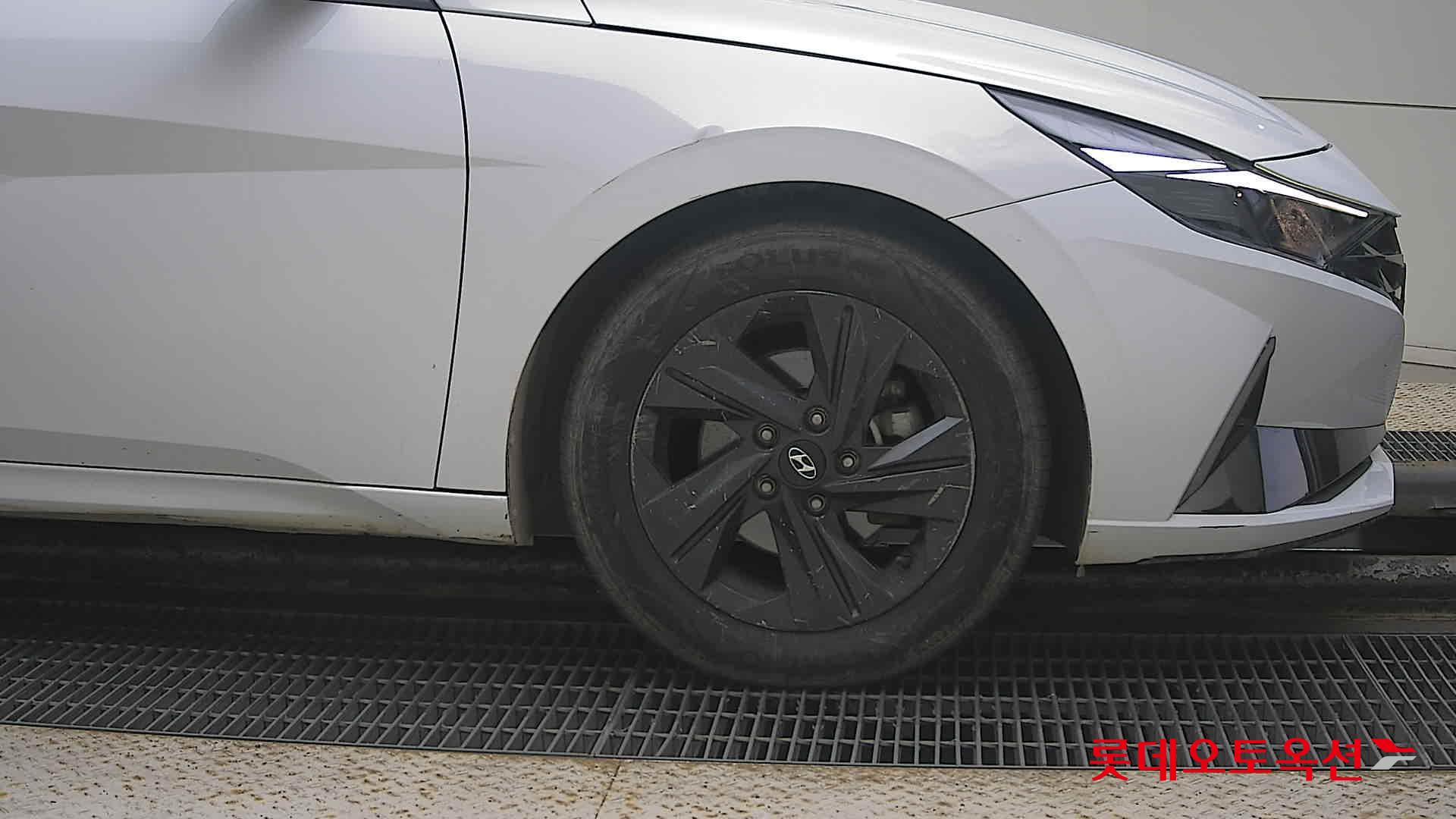 Hyundai Avante Hybrid id 3471628 из Кореи 23