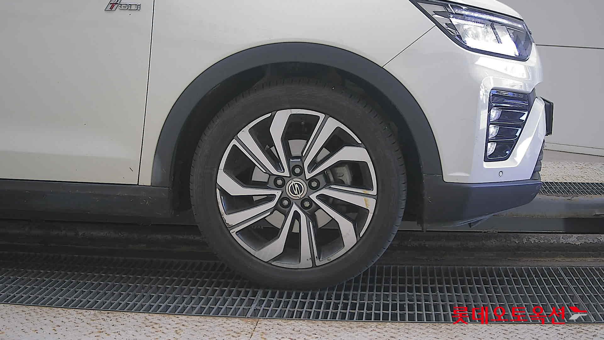 SsangYong Tivoli id 3441829 из Кореи 23