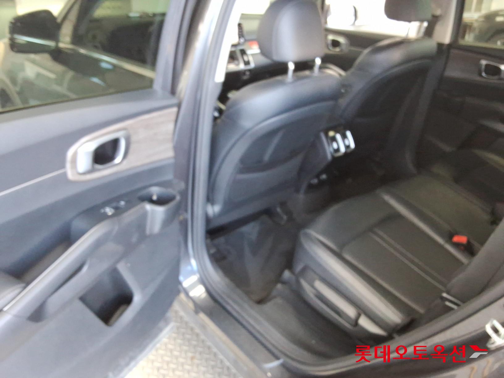 Kia Sorento id 3446748 из Кореи 36