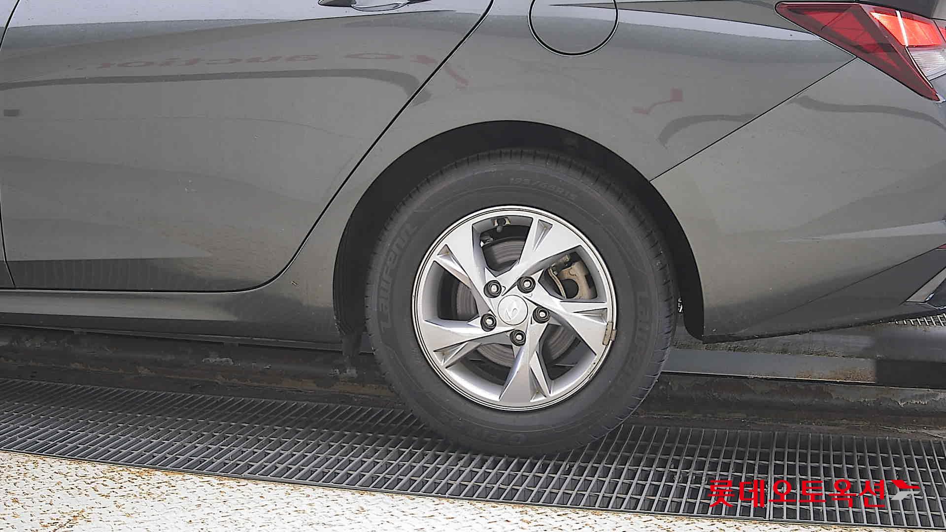 Hyundai Avante id 3461892 из Кореи 22