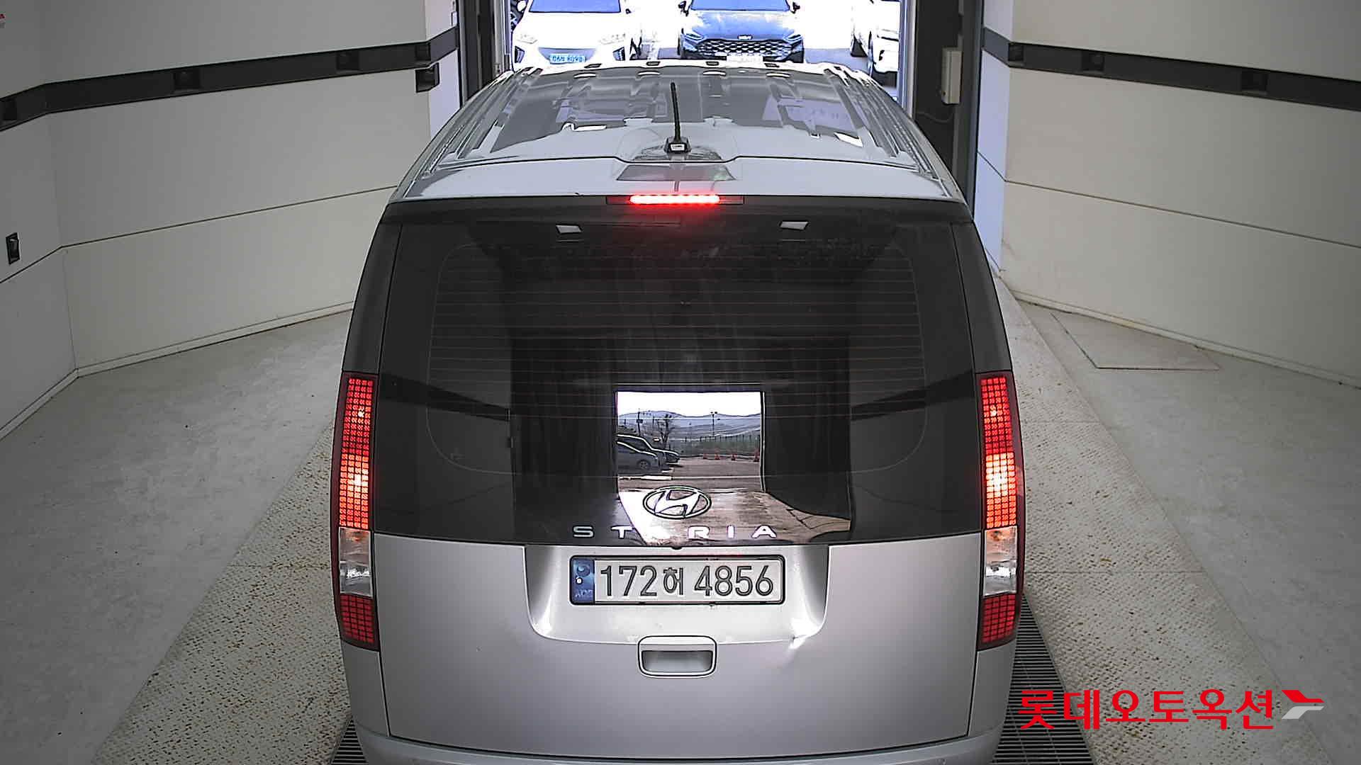 Hyundai Staria 2023 Shimmering Silver Metallic из Кореи, фото 5