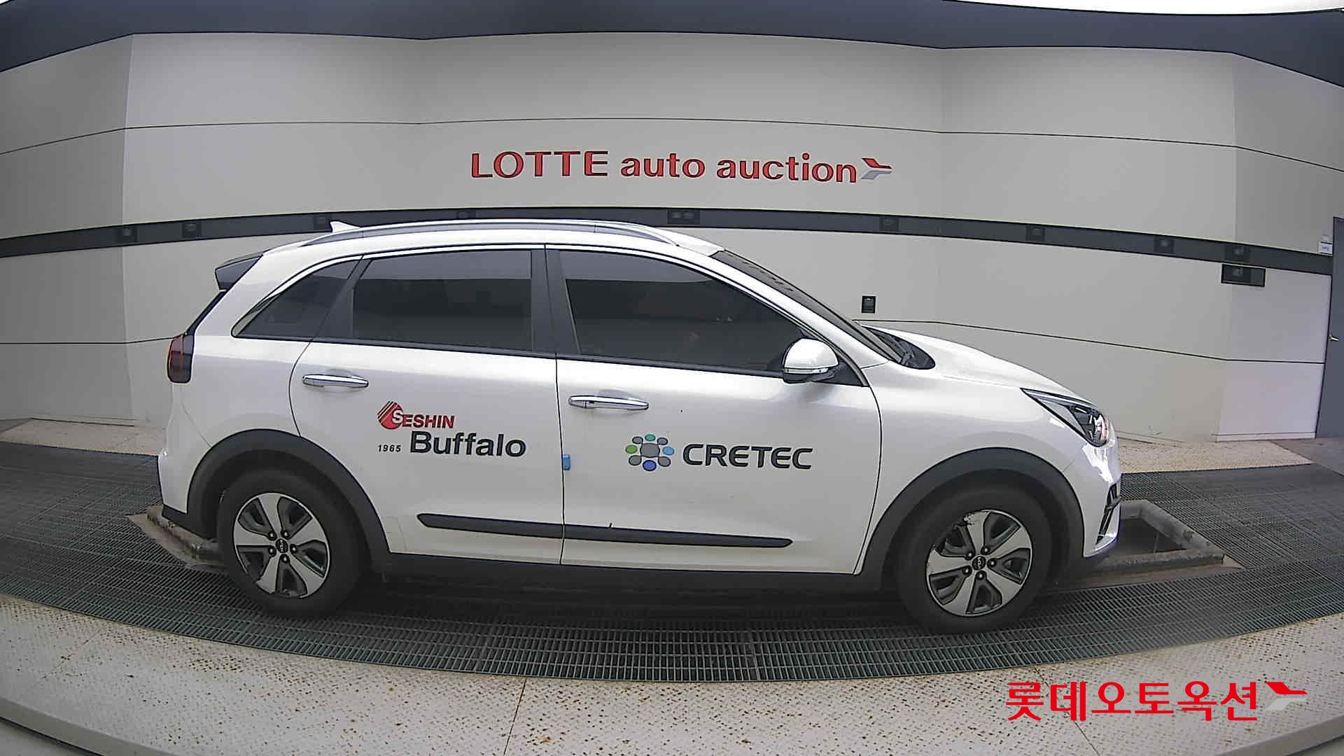 Kia Niro Hybrid 2022 Snow White Pearl (optional) из Кореи, фото 3