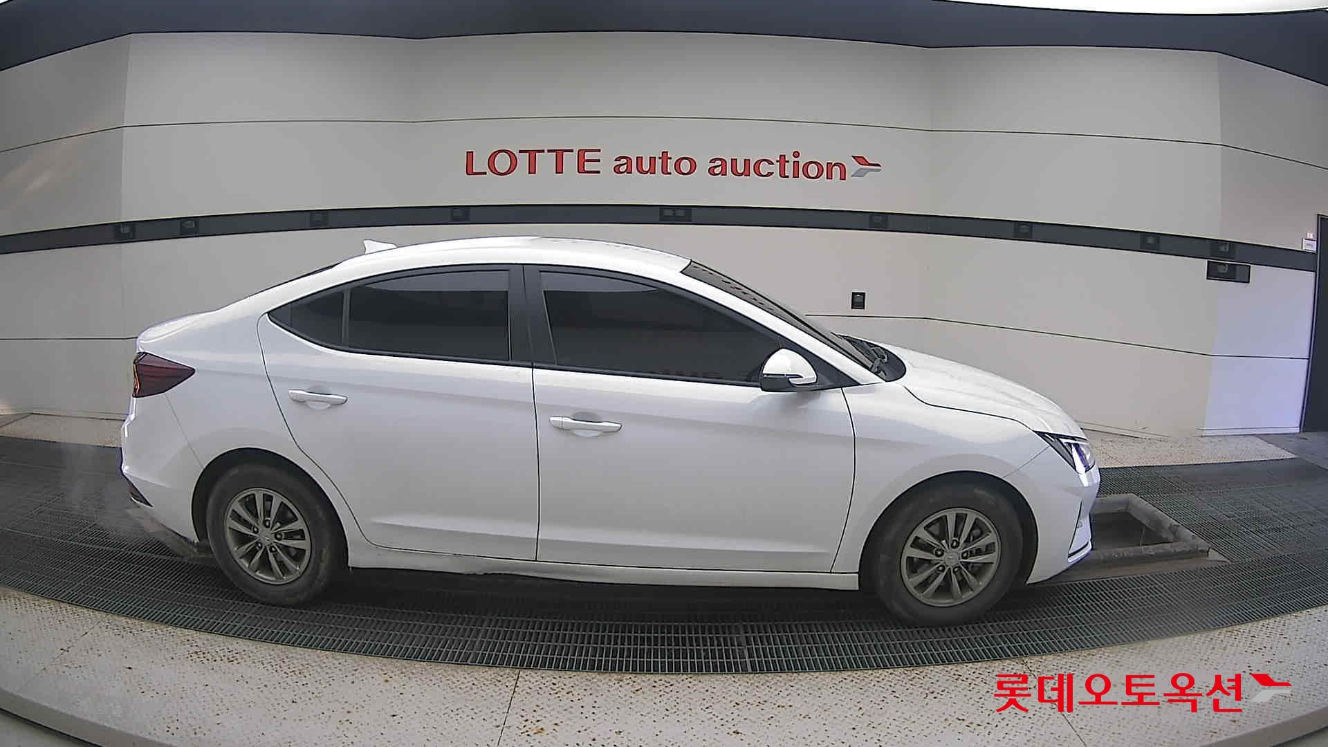 Hyundai Avante 2020 Polar White из Кореи, фото 3