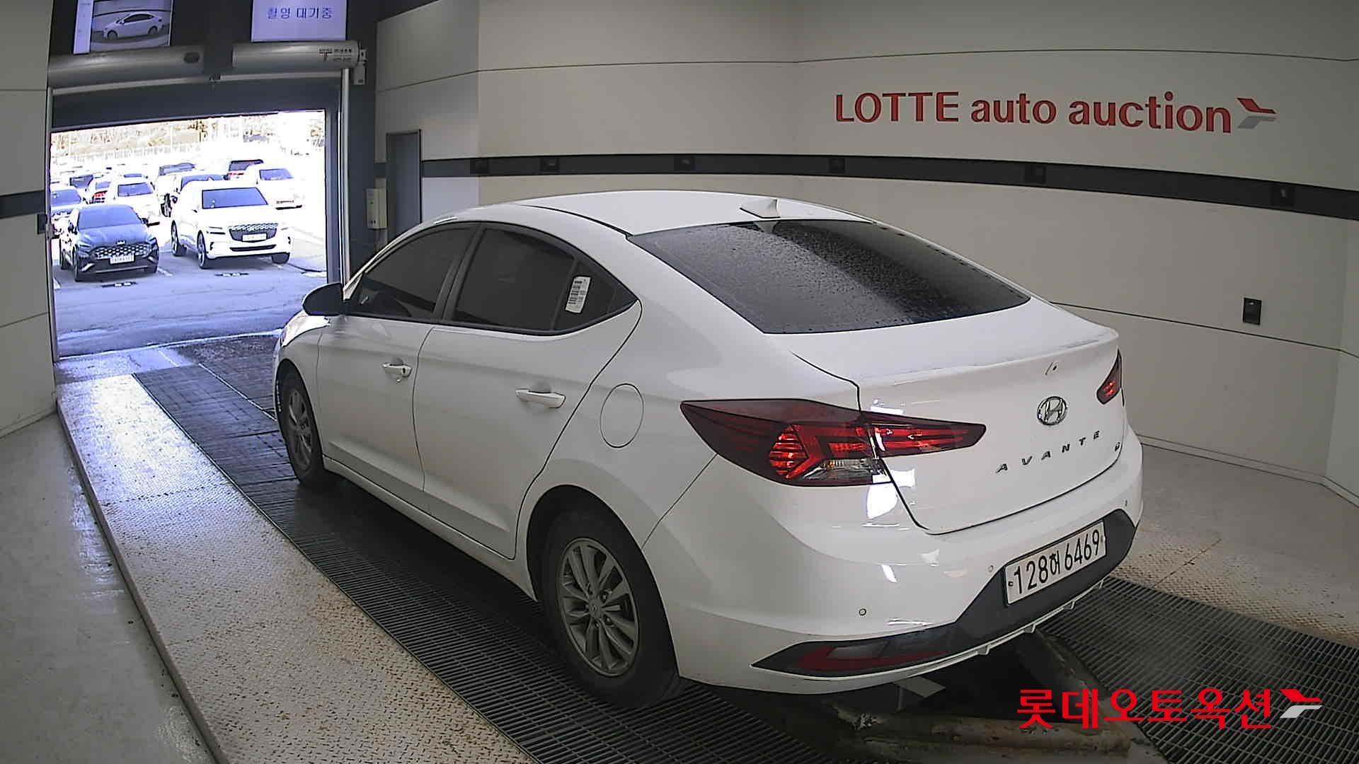 Hyundai Avante 2020 Polar White из Кореи, фото 6