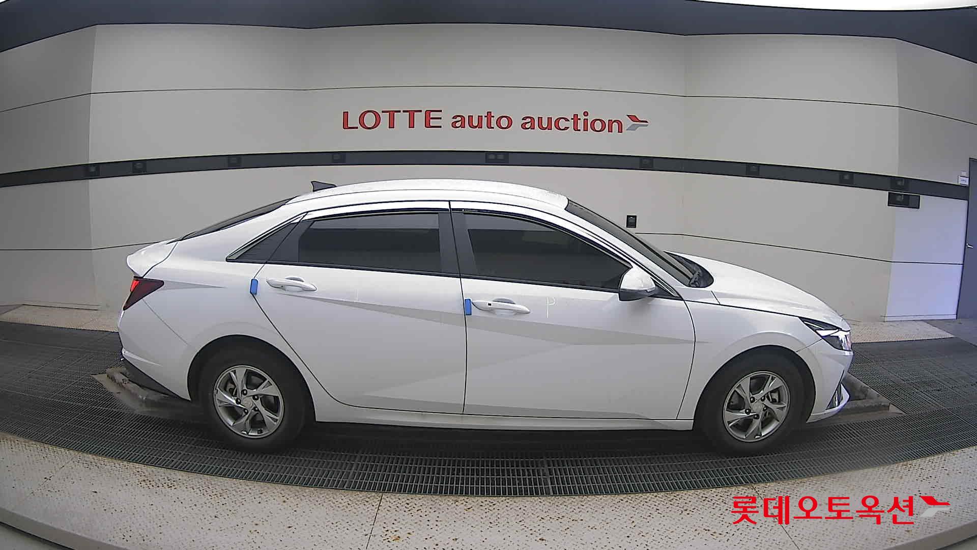 Hyundai Avante 2022 Polar White из Кореи, фото 3