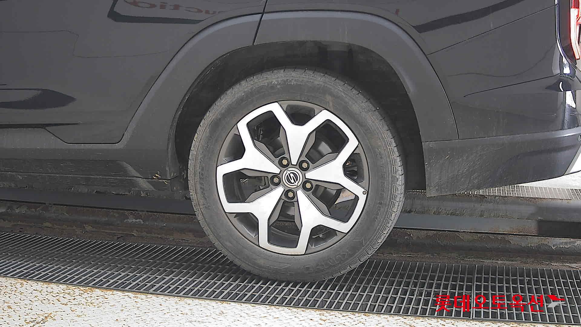 SsangYong Torres id 3476497 из Кореи 22