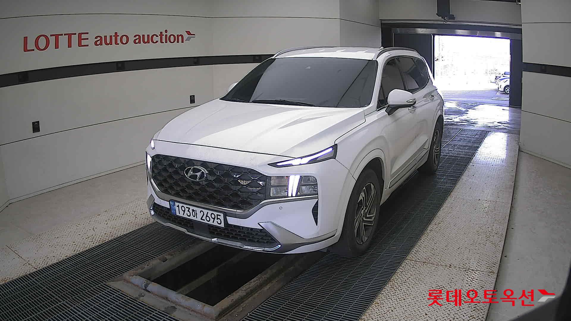 Hyundai Santa Fe 2022 Creamy White Pearl (optional) из Кореи