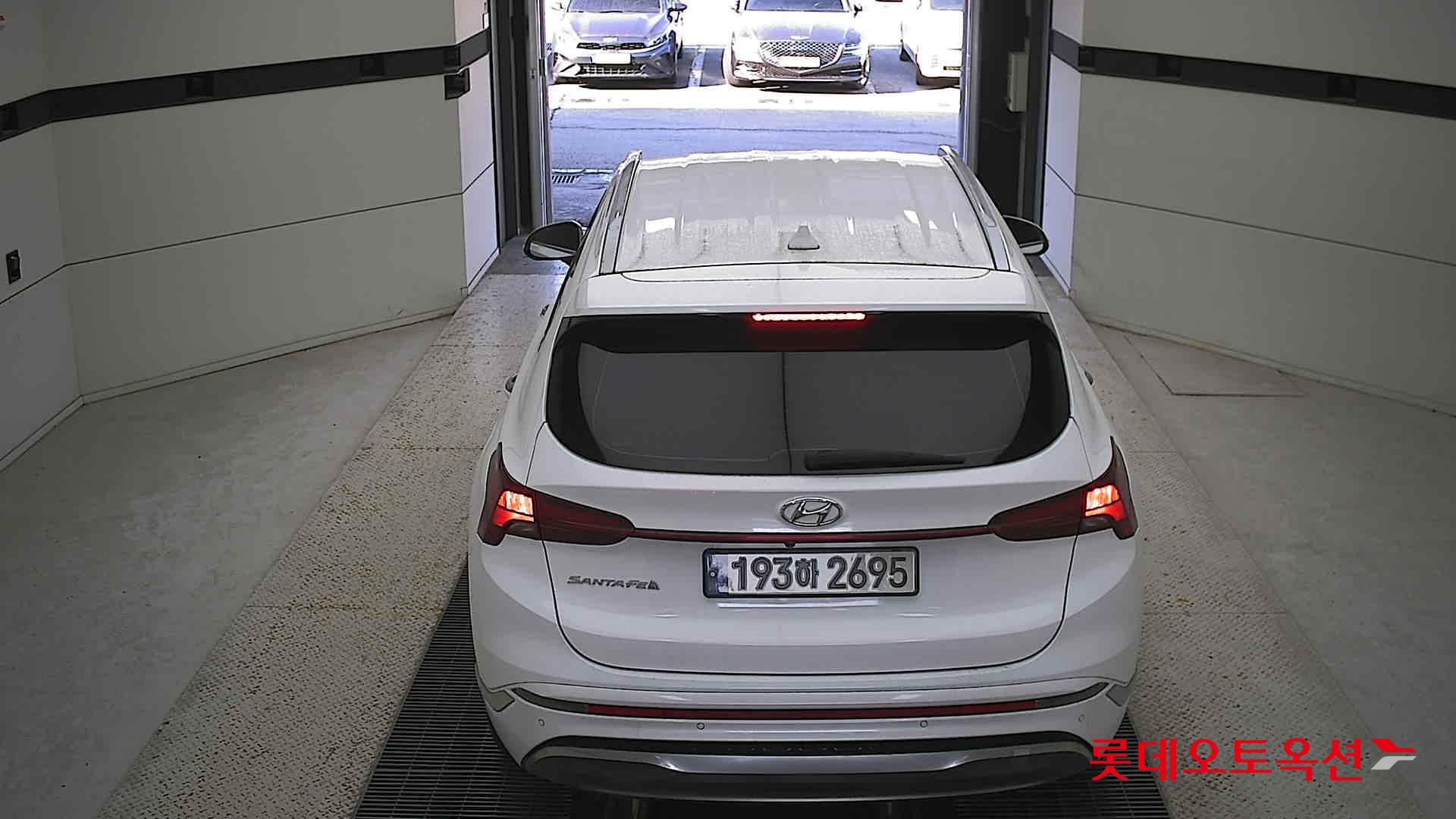 Hyundai Santa Fe 2022 Creamy White Pearl (optional) из Кореи, фото 5