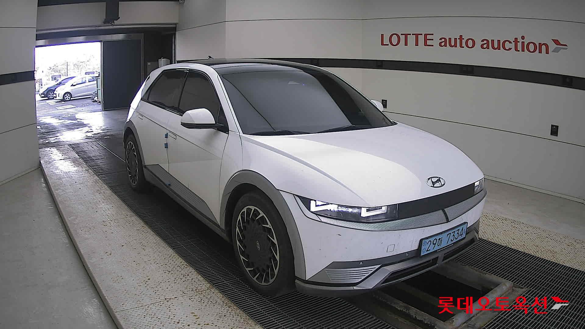 Hyundai IONIQ 5 2022 Atlas White из Кореи, фото 2