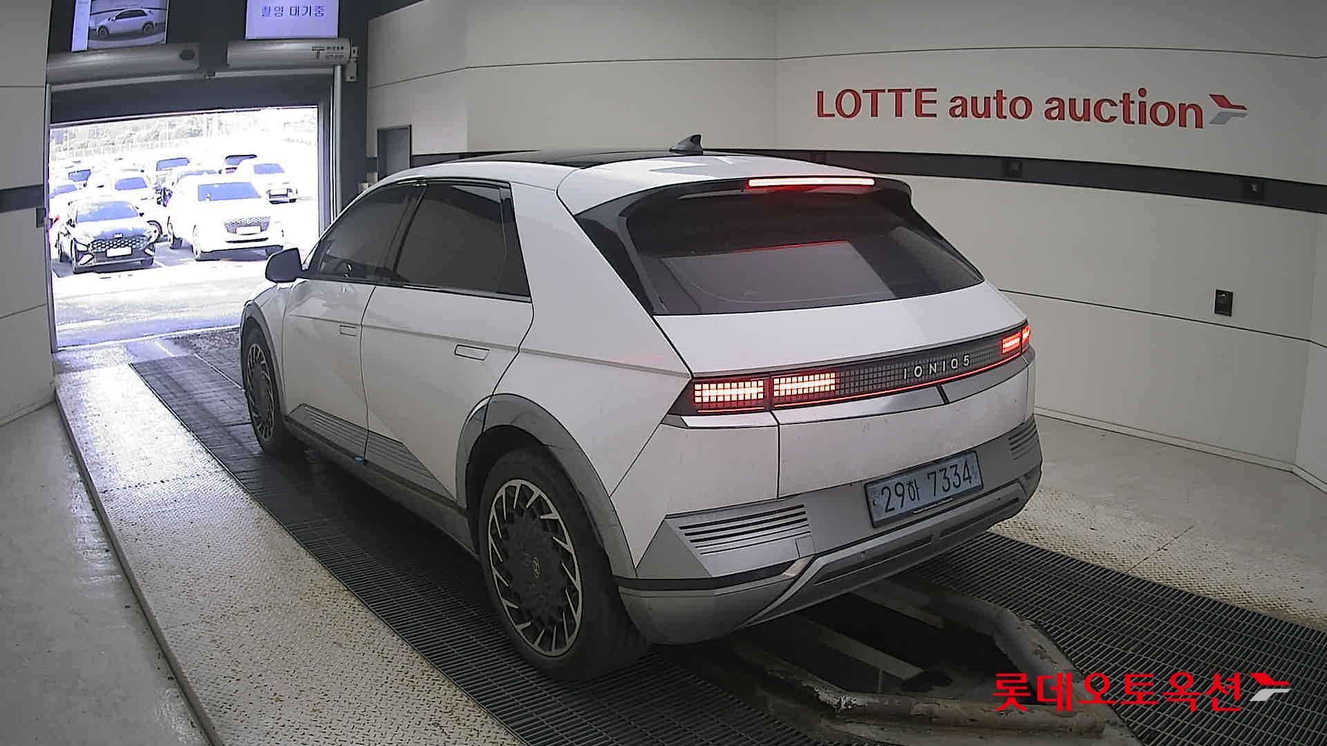 Hyundai IONIQ 5 2022 Atlas White из Кореи, фото 6