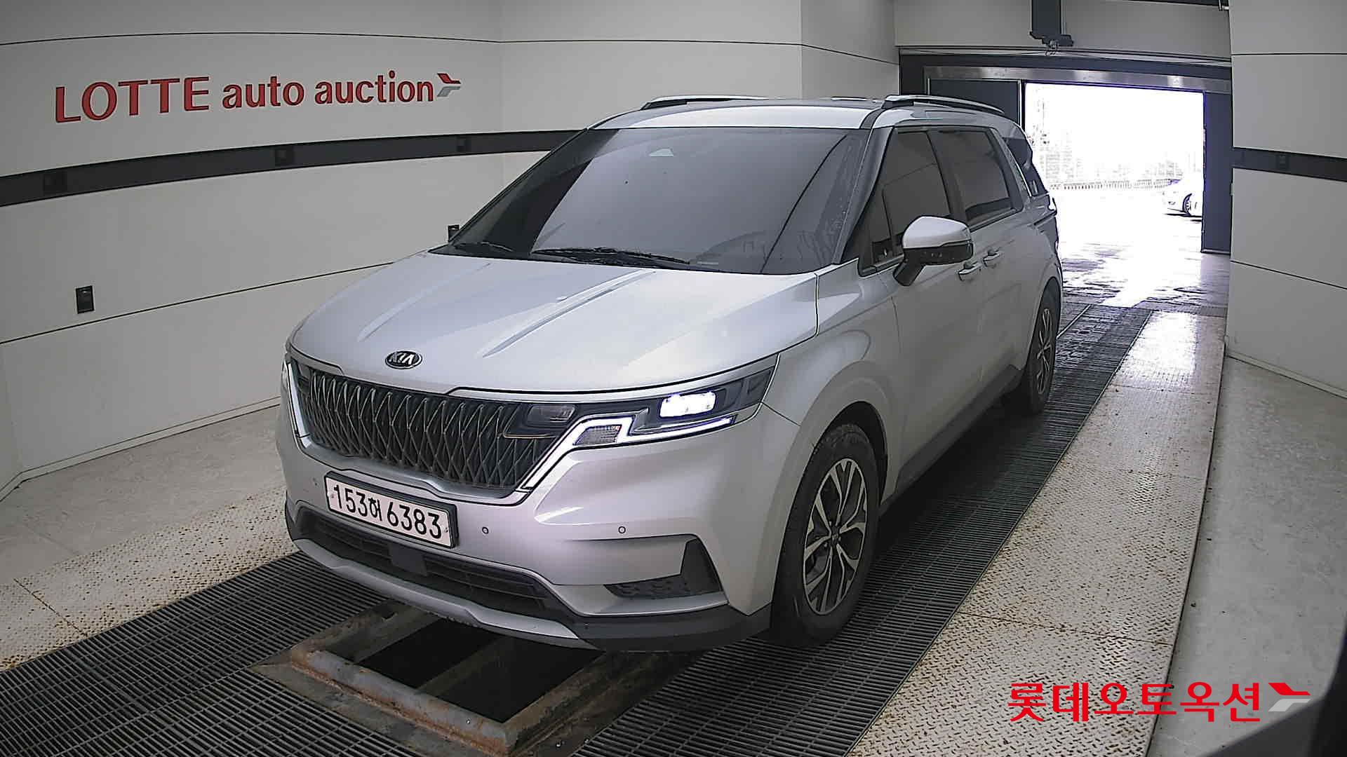 Kia Carnival 2021 Silky Silver из Кореи