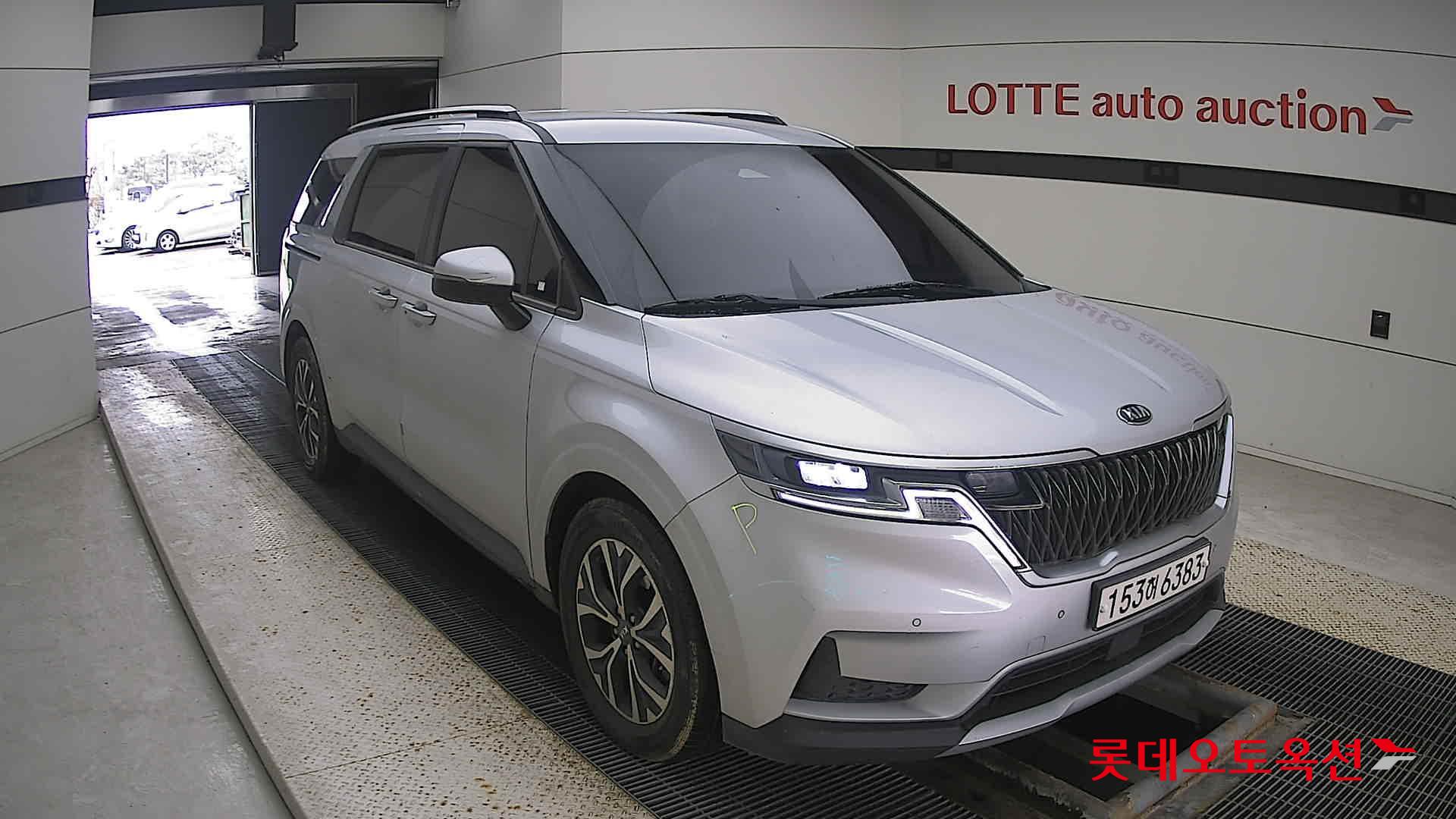 Kia Carnival 2021 Silky Silver из Кореи, фото 2