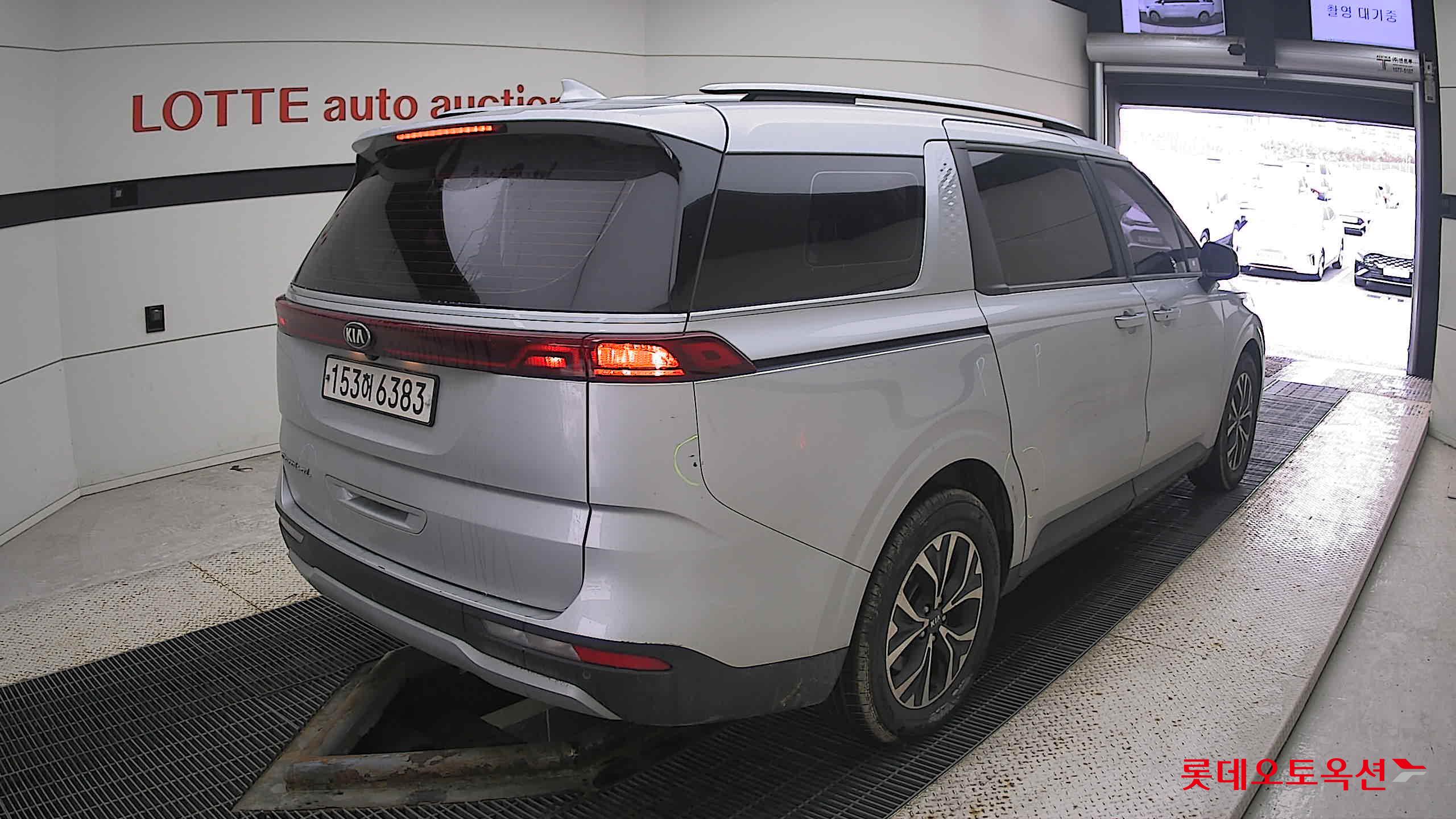 Kia Carnival 2021 Silky Silver из Кореи, фото 4