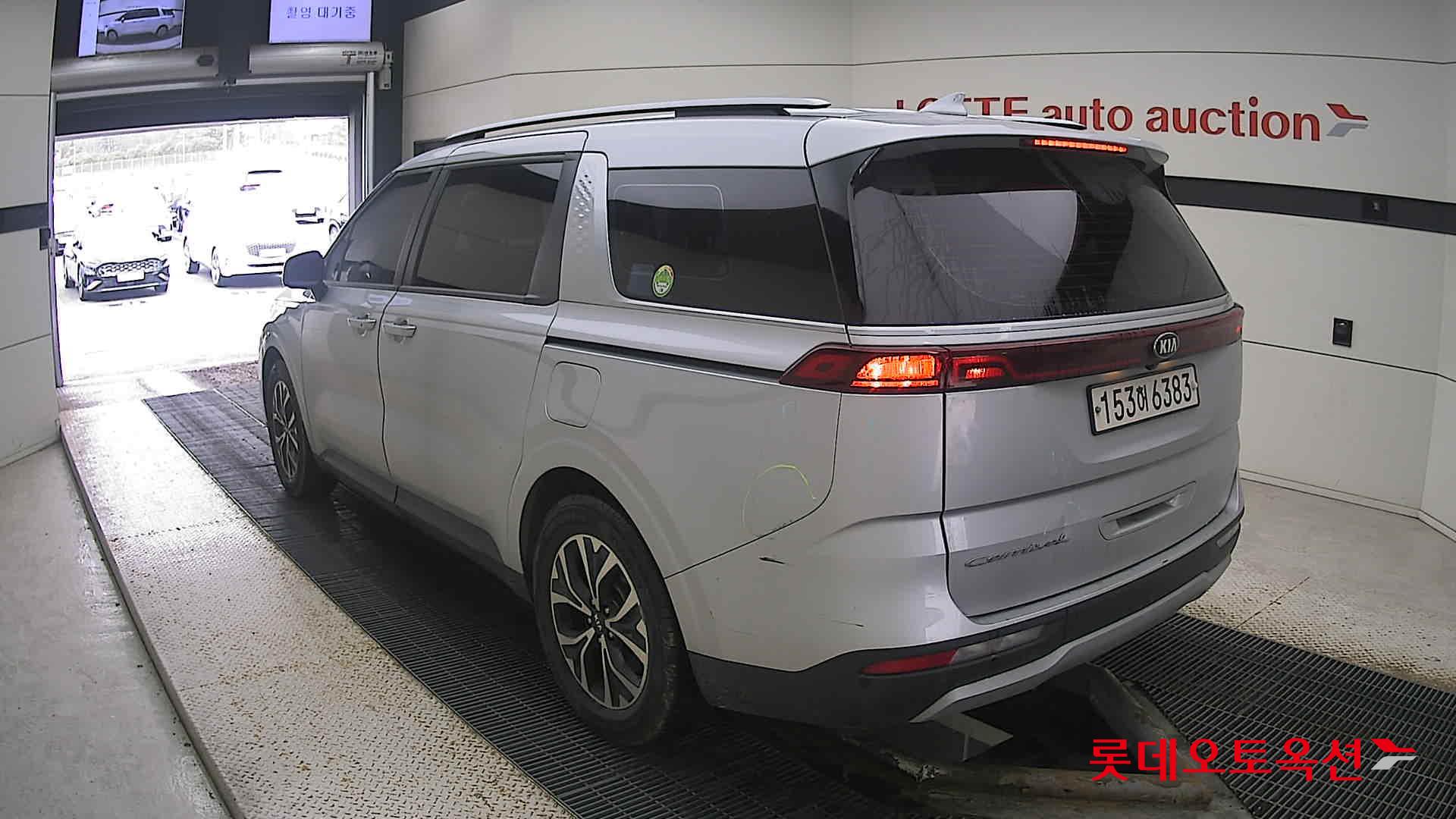 Kia Carnival 2021 Silky Silver из Кореи, фото 6