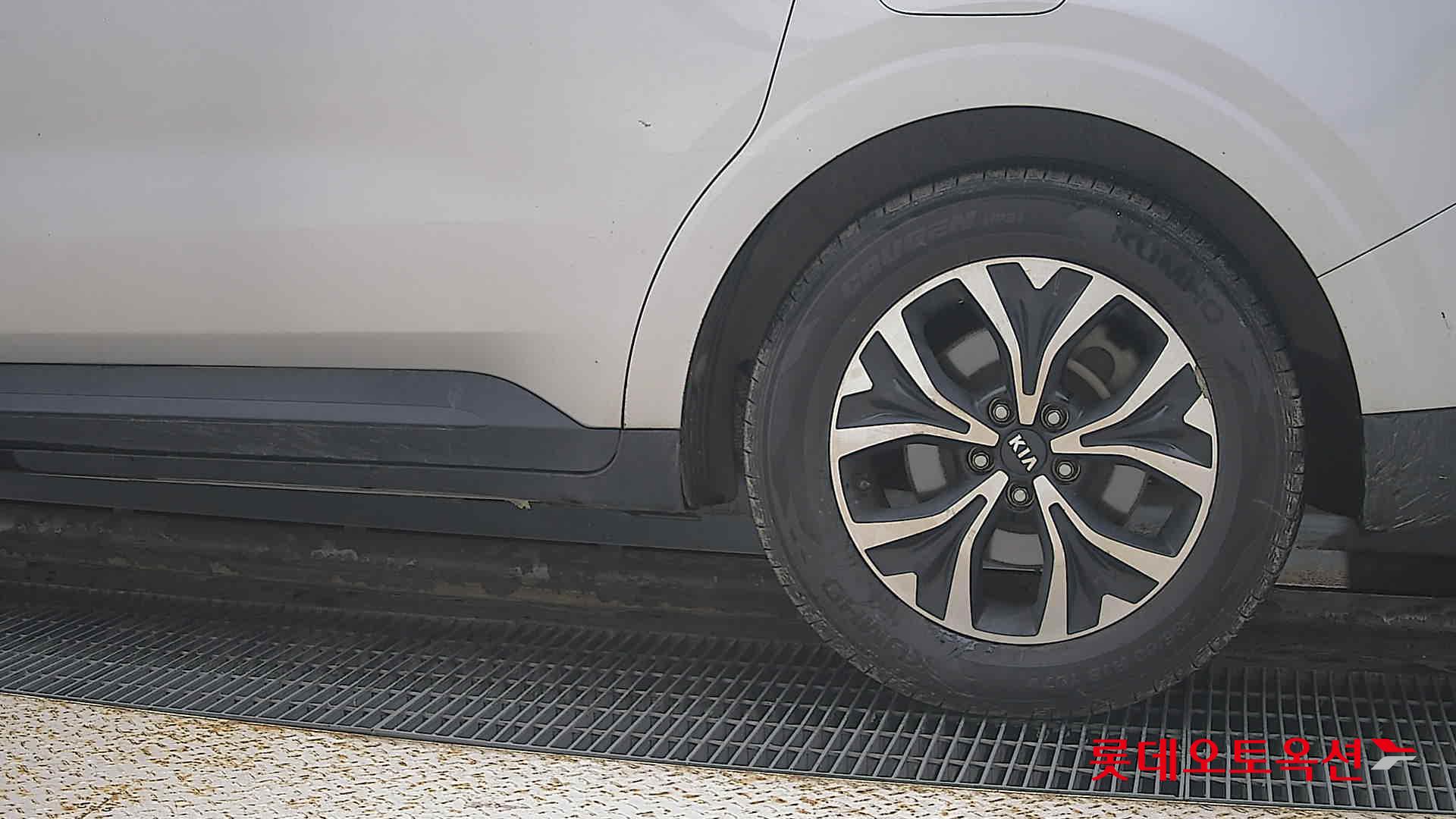 Kia Carnival id 3471550 из Кореи 22