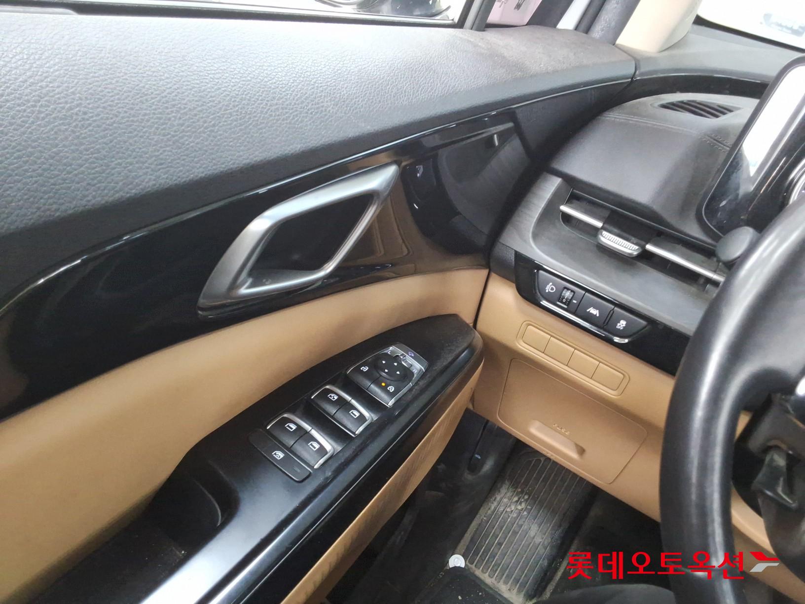 Kia Carnival id 3471550 из Кореи 28