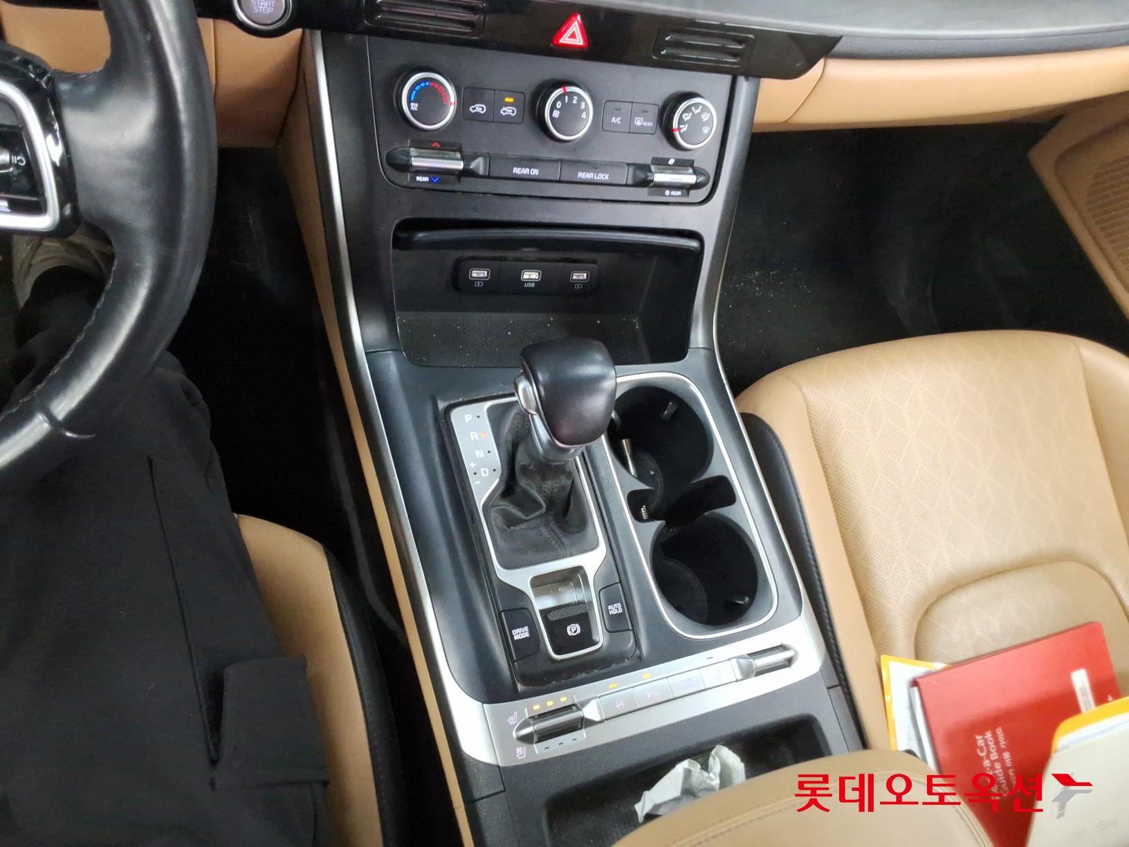 Kia Carnival id 3471550 из Кореи 32