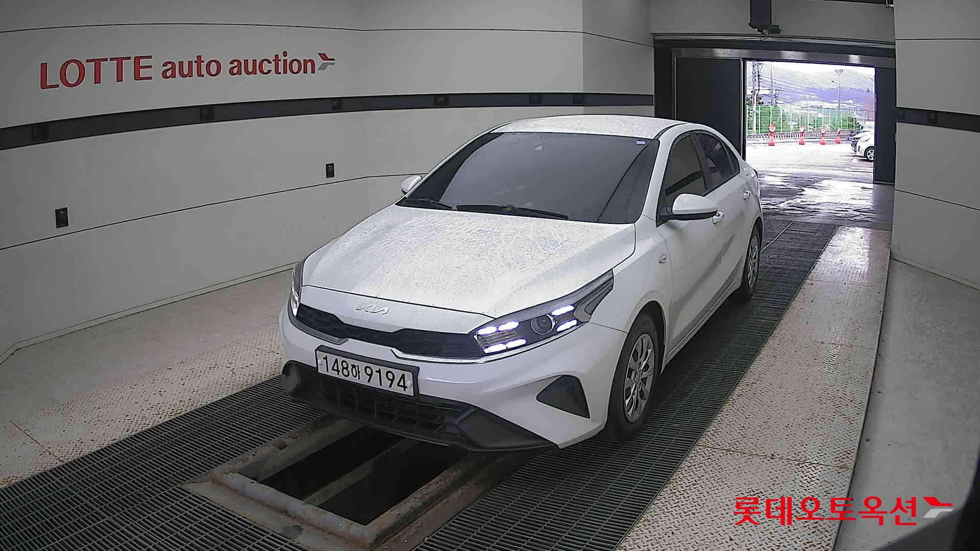 Kia K3 2022 Snow White Pearl из Кореи