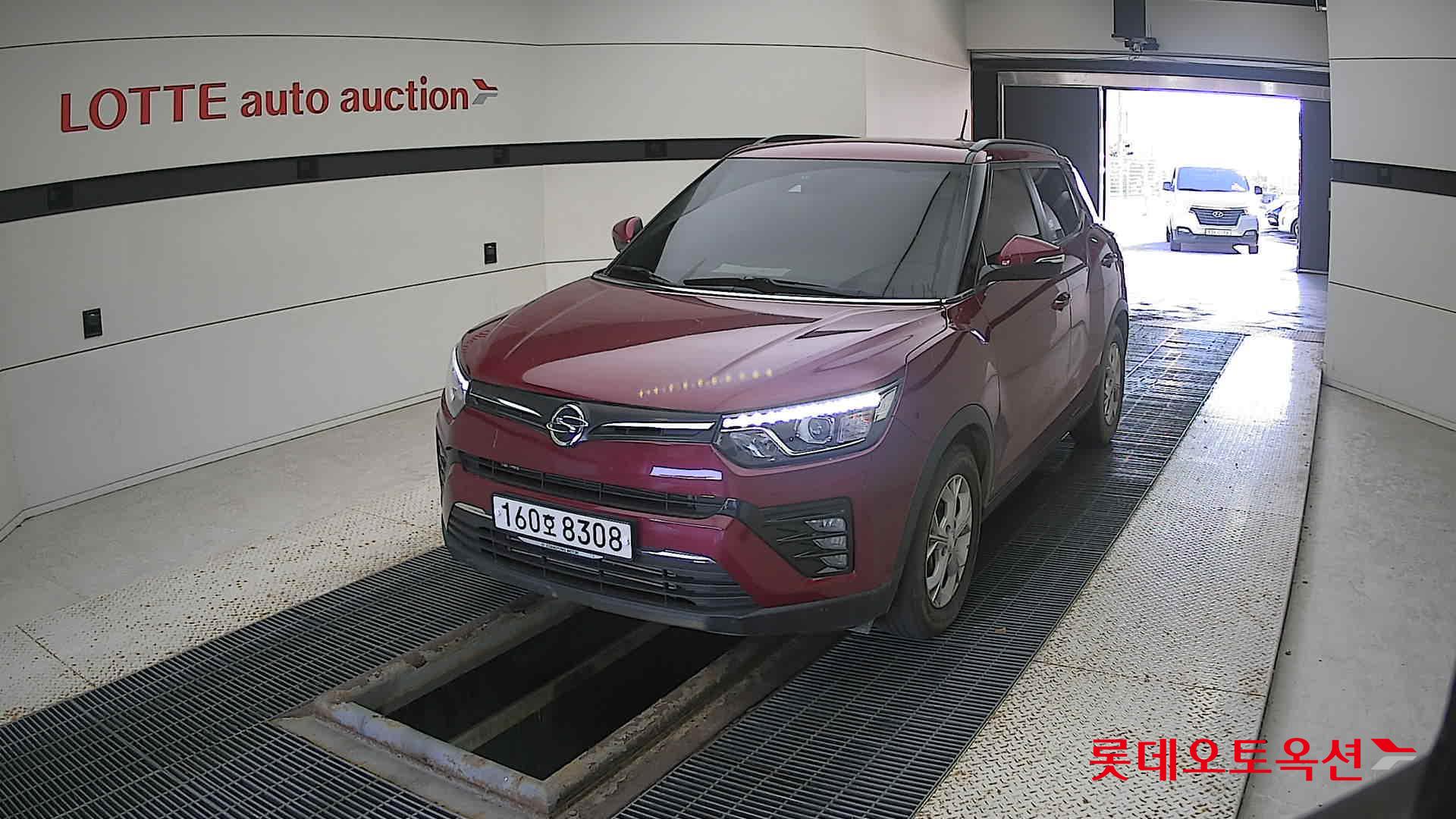 SsangYong Tivoli 2022 Cherry Red из Кореи