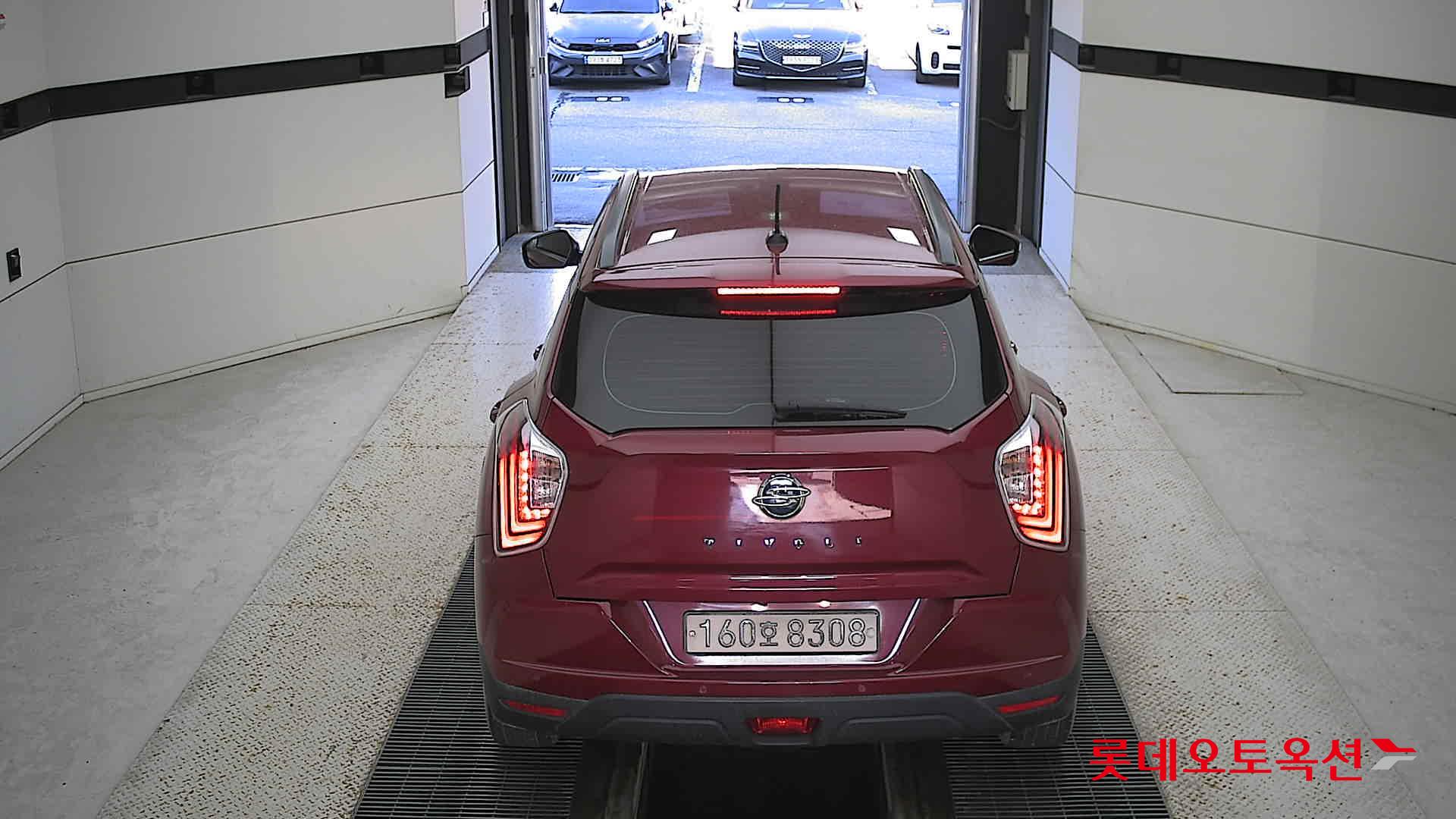 SsangYong Tivoli 2022 Cherry Red из Кореи, фото 5