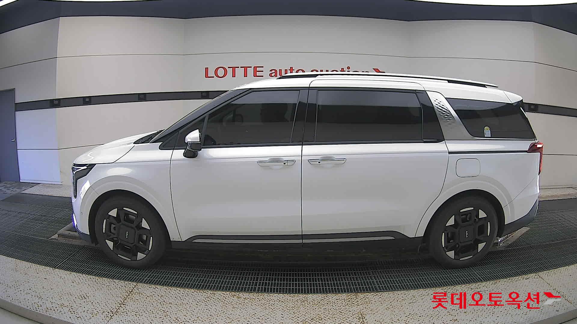 Kia Carnival id 3476469 из Кореи 7