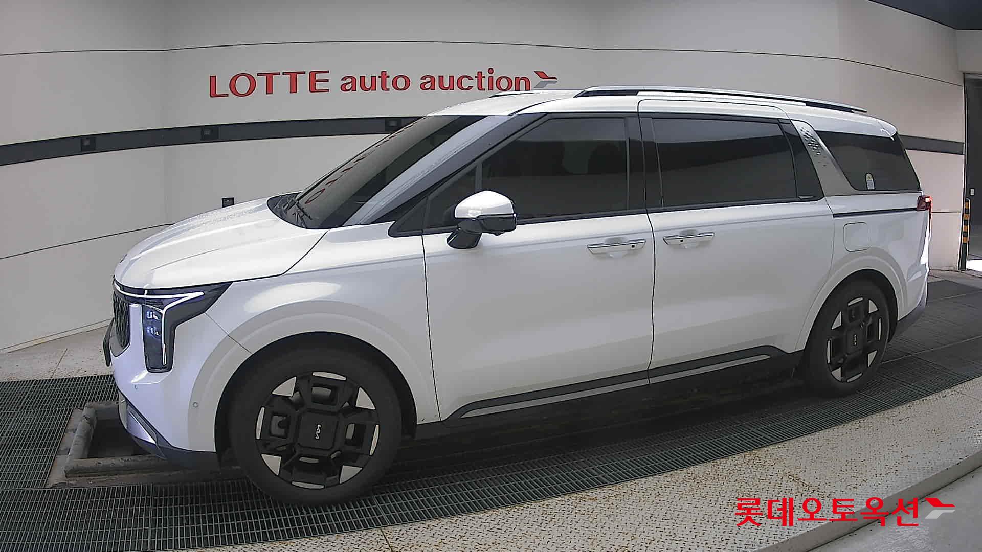 Kia Carnival id 3476469 из Кореи 12