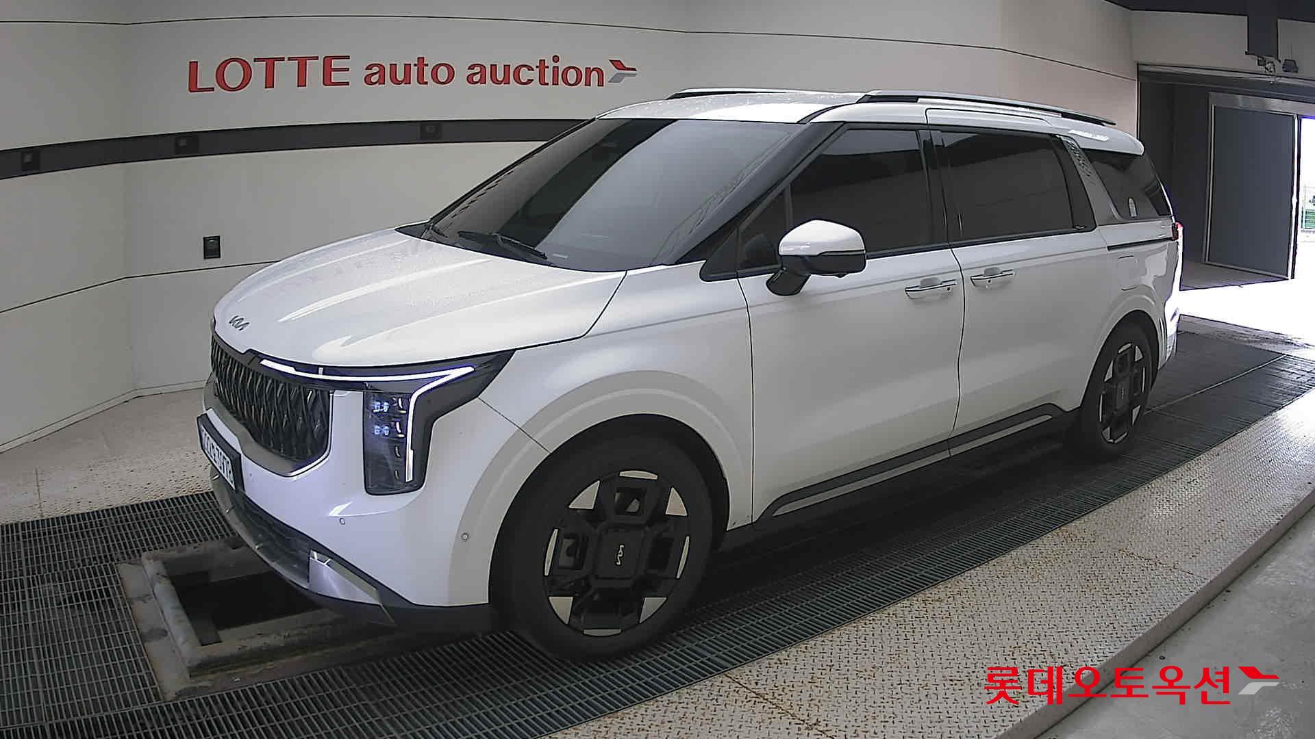 Kia Carnival id 3476469 из Кореи 13