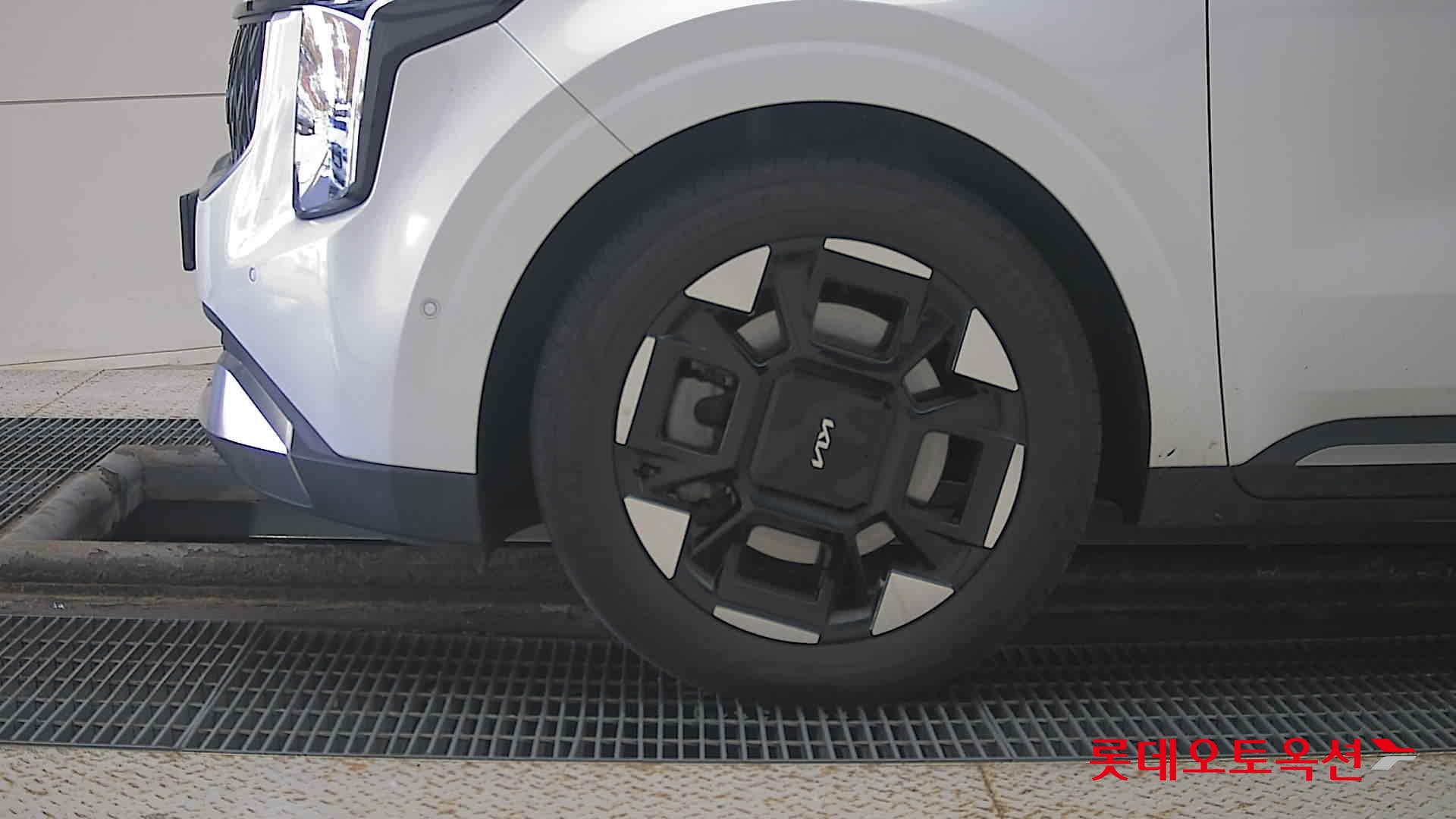 Kia Carnival id 3476469 из Кореи 21