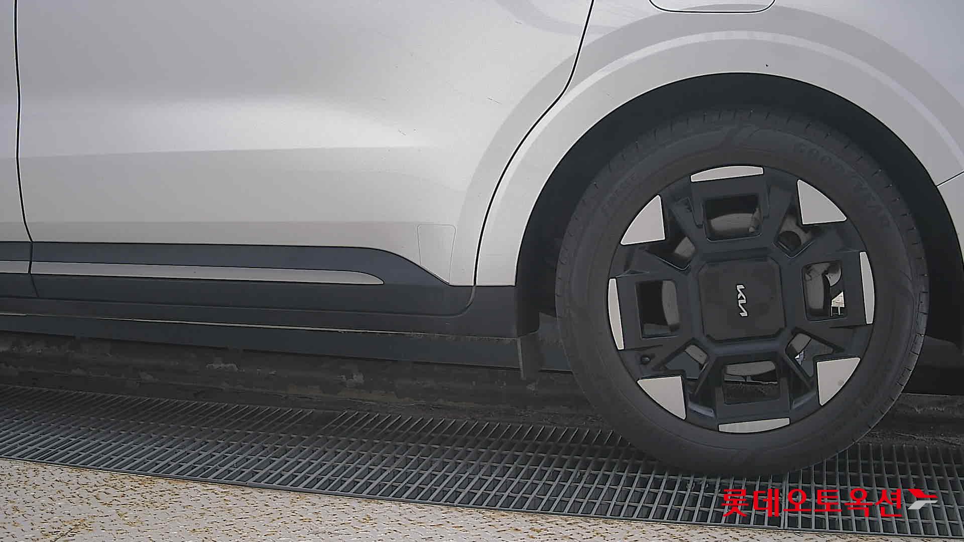 Kia Carnival id 3476469 из Кореи 22