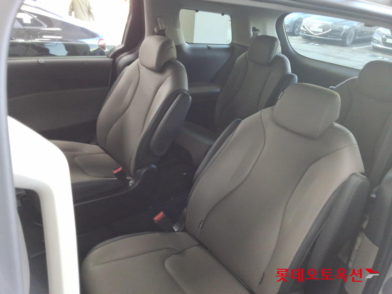 Kia Carnival id 3476469 из Кореи 36