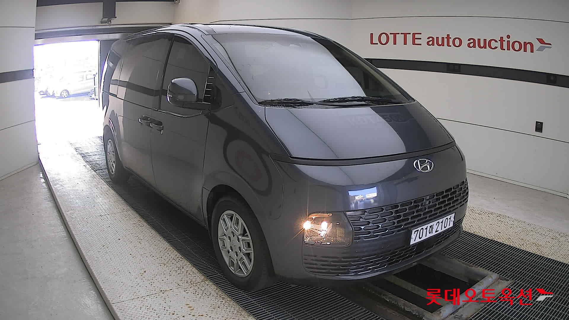 Hyundai Staria 2023 Graphite Grey Metallic из Кореи, фото 2