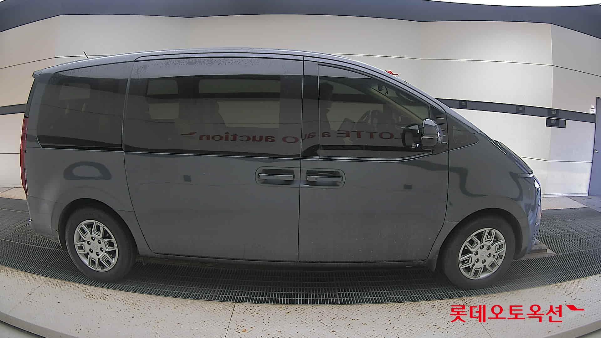 Hyundai Staria 2023 Graphite Grey Metallic из Кореи, фото 3