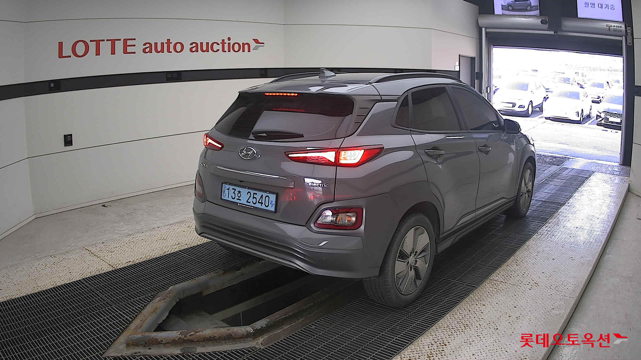 Hyundai KONA Electric 2020 Galactic Gray из Кореи, фото 4