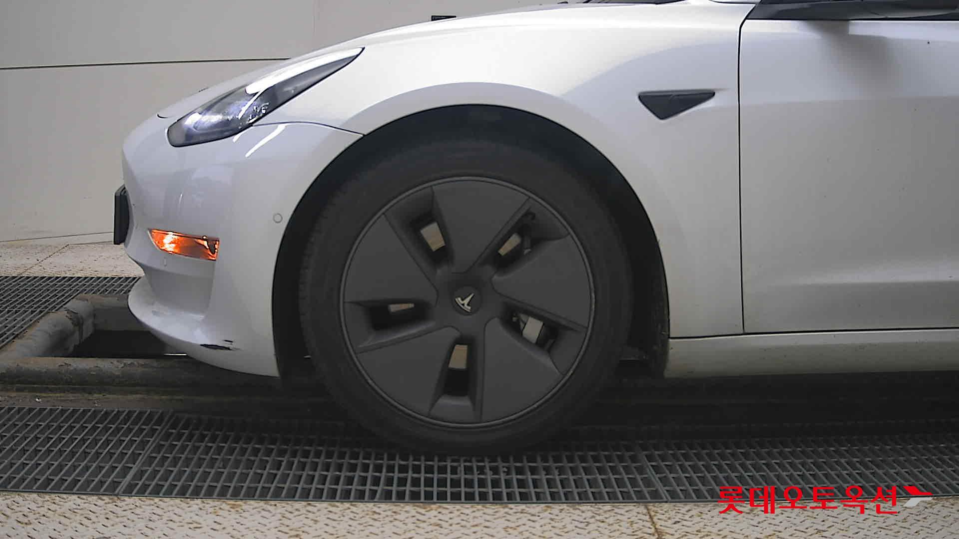 Tesla Model 3 Long Range id 3466758 из Кореи 21