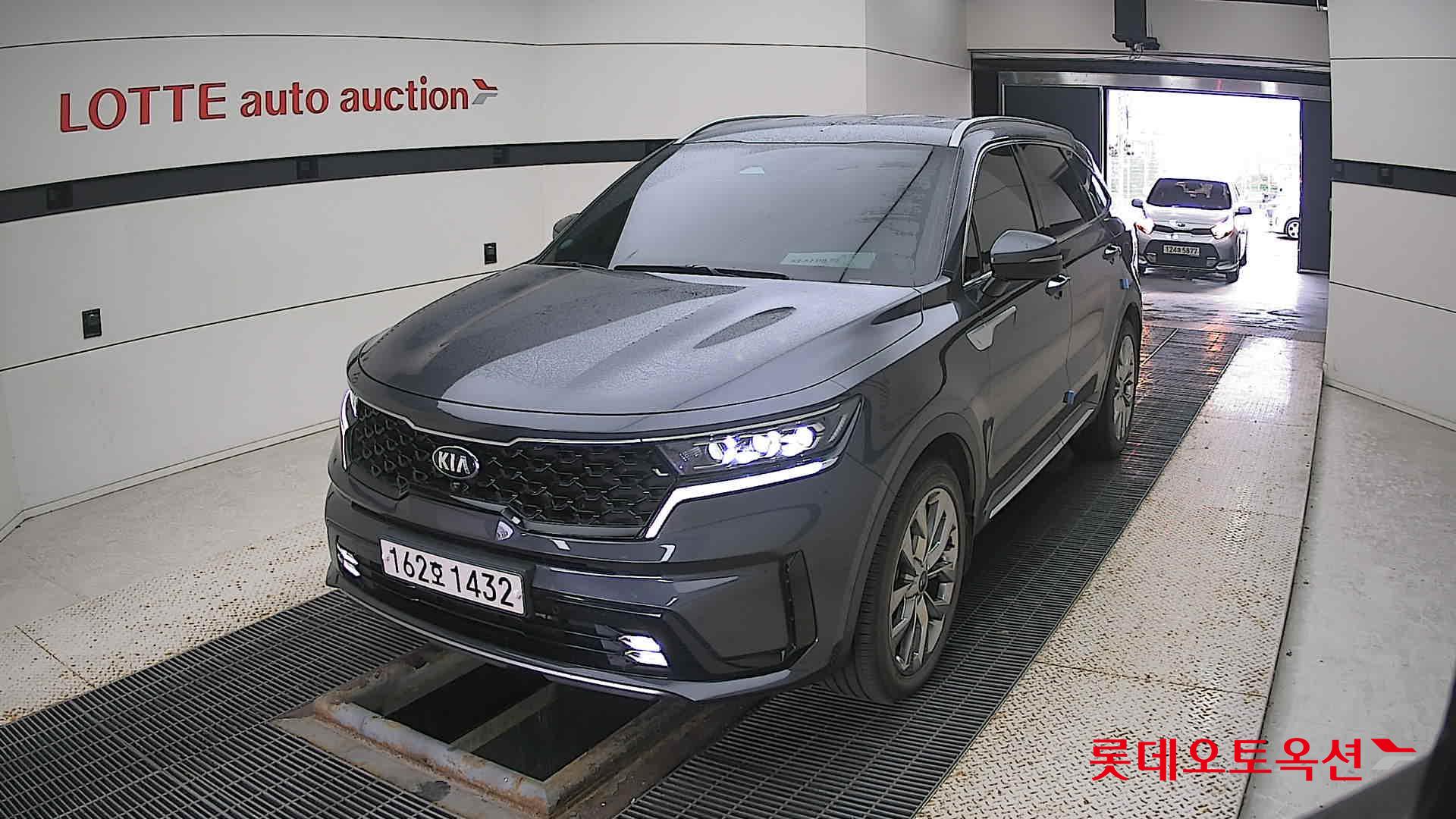 Kia Sorento 2021 Platinium Graphite из Кореи