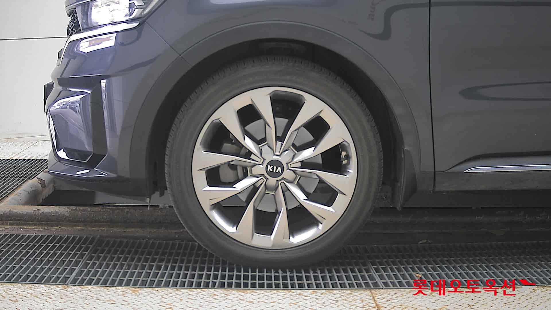 Kia Sorento id 3461998 из Кореи 21