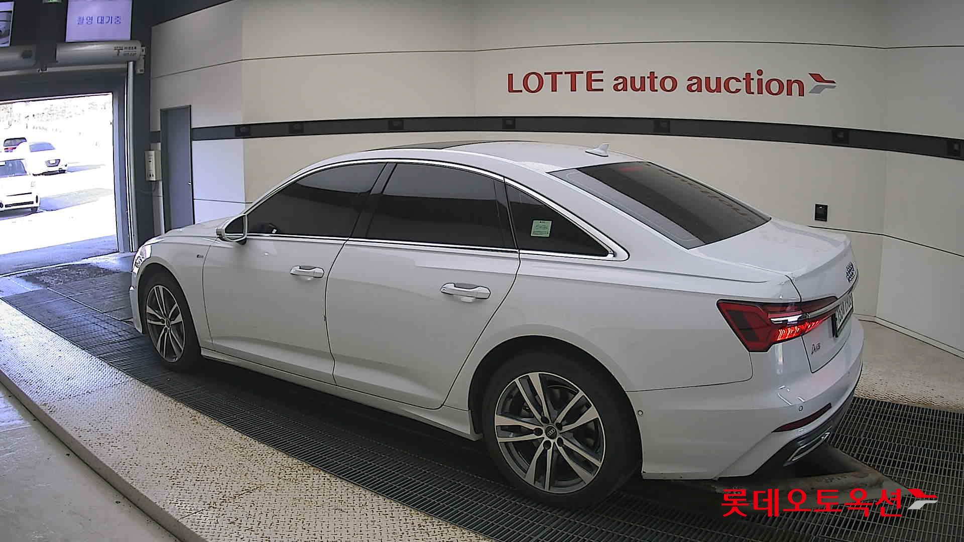 Audi A6 45 TFSI quattro id 3446670 из Кореи 10