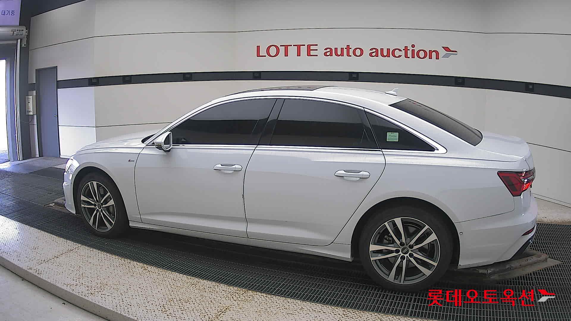 Audi A6 45 TFSI quattro id 3446670 из Кореи 11