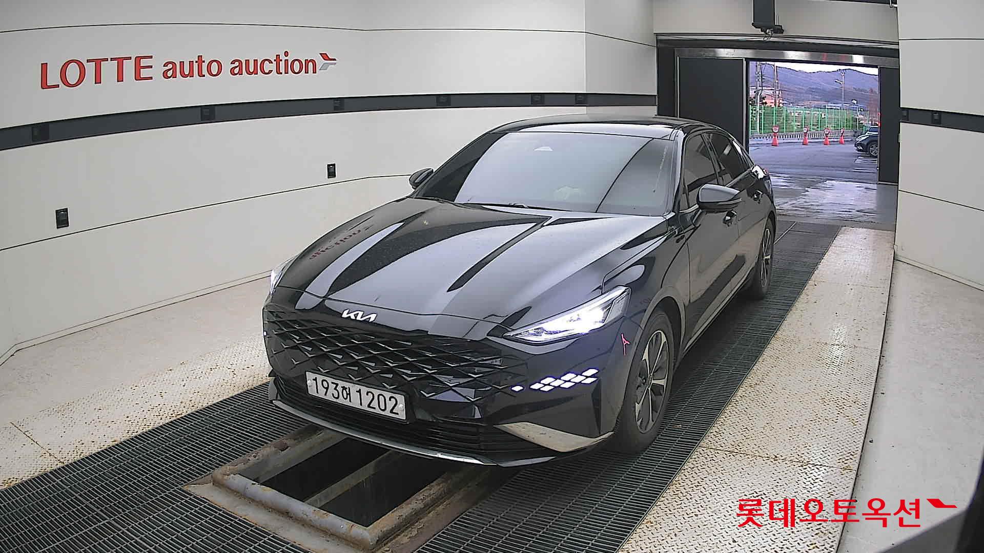 Kia K8 Hybrid 2022 Aurora Black Pearl из Кореи