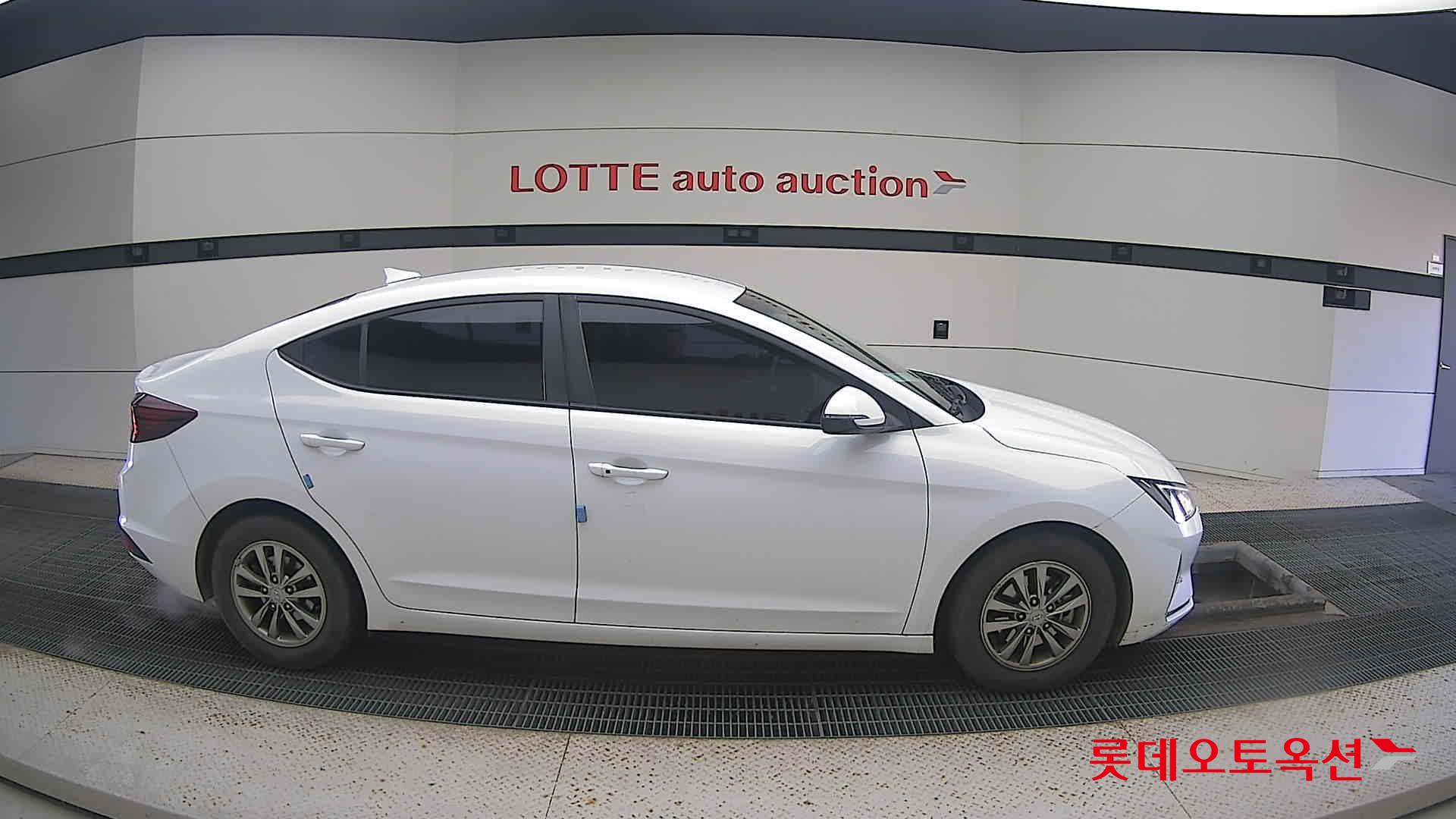 Hyundai Avante 2020 Polar White из Кореи, фото 3