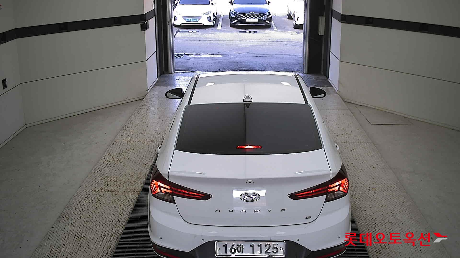 Hyundai Avante 2020 Polar White из Кореи, фото 5